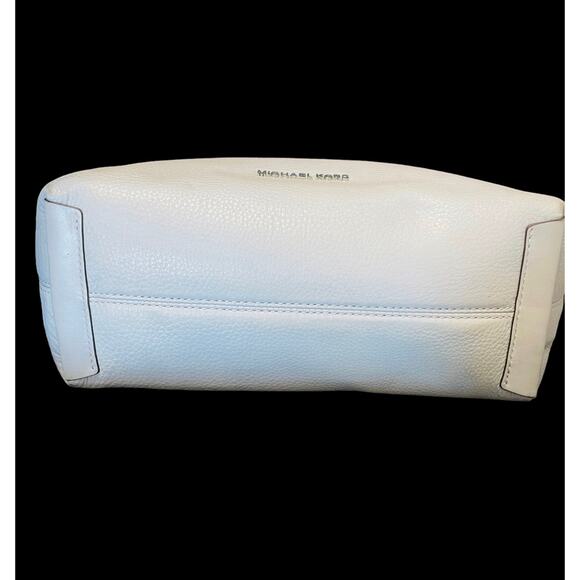 Michael Kors Large Light Grey Pebble Leather Hobo Style Shoulder Bag - Picture 3 of 7